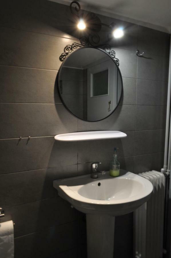 Awesome Home 3' From Metro Athen Exterior foto